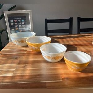 Vintage Pyrex Butterfly Gold Nesting Mixing Bowls